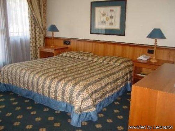 Van Der Valk Hotel Den Haag - Voorschoten Rom bilde