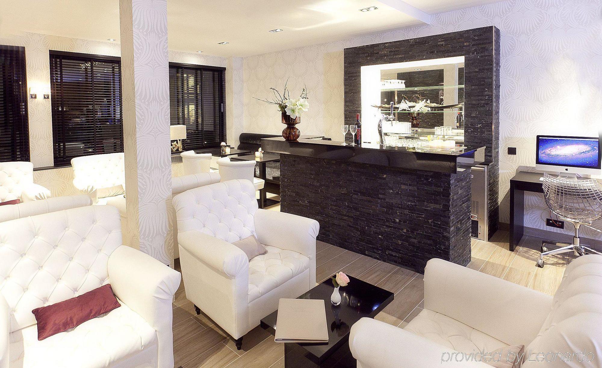 Van Der Valk Hotel Den Haag - Voorschoten Eksteriør bilde